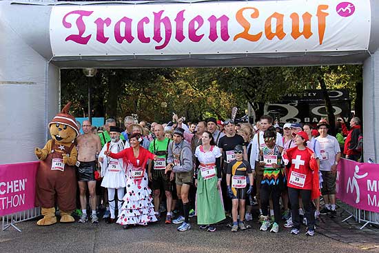 3. Münchner Trachtenlauf am 14.10.2012 im Rahmenprogramm des 27. München Marathons (Foto. Martin Schmitz)
